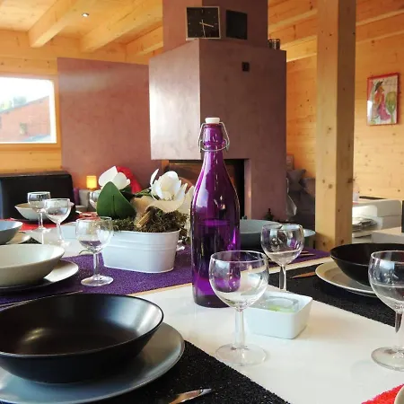 Chalet Aux Gets Avec Vue Sur Montagne Et Cheminee *