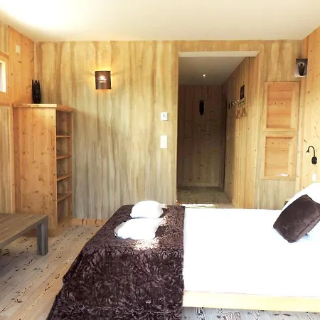 Chalet Aux Gets Avec Vue Sur Montagne Et Cheminee Les Gets