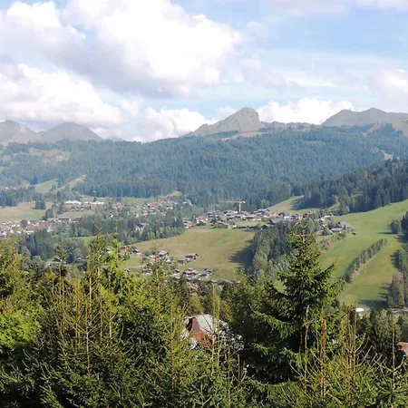 شاليه Aux Gets Avec Vue Sur Montagne Et Cheminee لي جيه