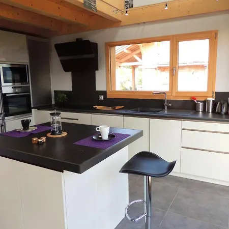 Chalet Aux Gets Avec Vue Sur Montagne Et Cheminee Les Gets